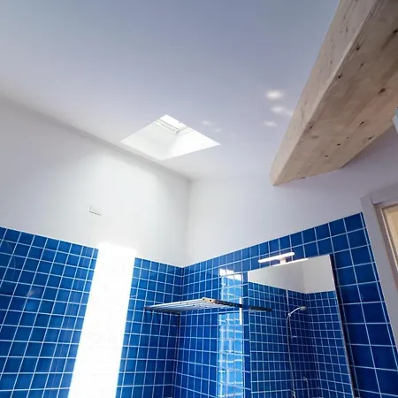 Attic 64 - The House Of Travelers Apartament