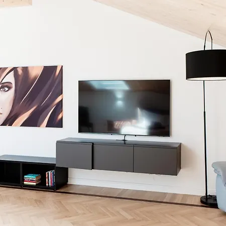 Attic 64 - The House Of Travelers Apartament Como