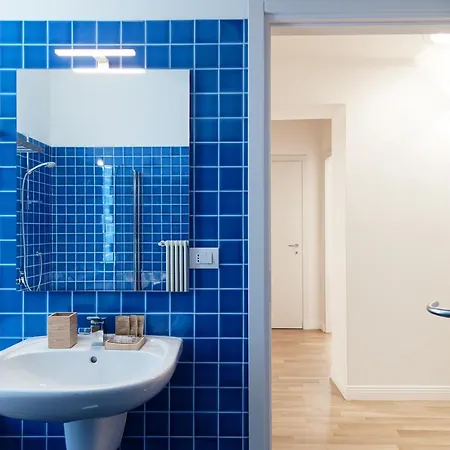 Apartament Attic 64 - The House Of Travelers Como